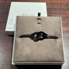 Charger l&#39;image dans la galerie, Bracelet sur cordon Menottes dinh van R15 titane noir

